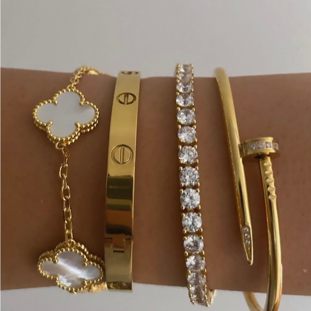 NEW Gold Tennis Elastic Bracelet
